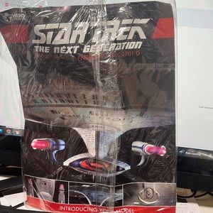 New Star Trek The Next Generation Build The U.S.S Enterprise NCC-1701-D
